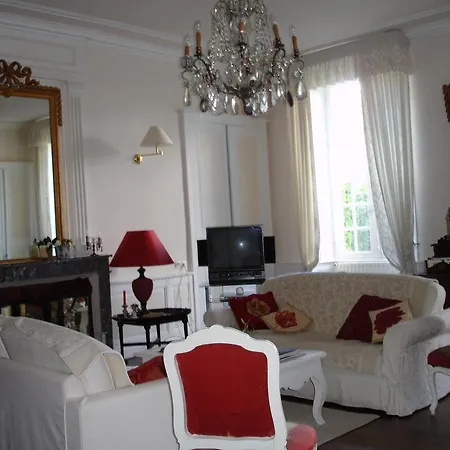 Le Logis Des Tours Gasthof