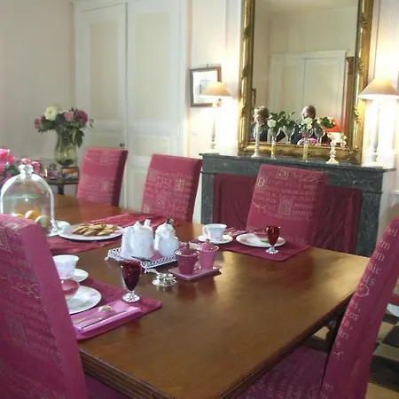 Gasthof Le Logis Des Tours Villefagnan
