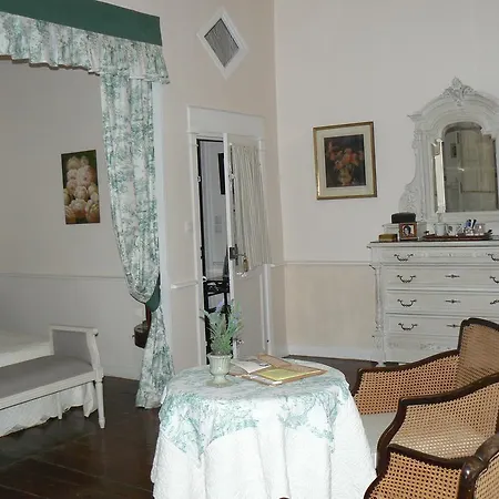 Le Logis Des Tours Maison d'hôtes