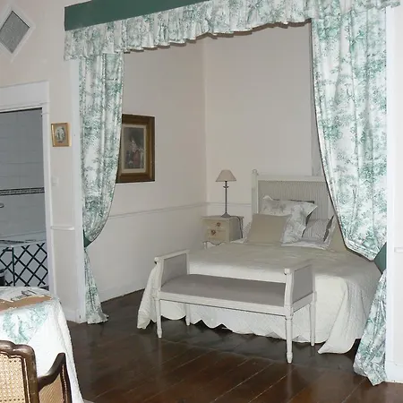Le Logis Des Tours Maison d'hôtes