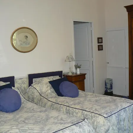 Le Logis Des Tours Villefagnan